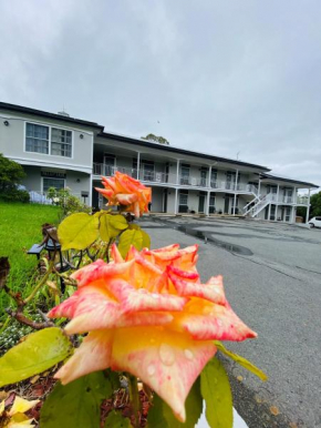 Colonial Lodge Motor Inn